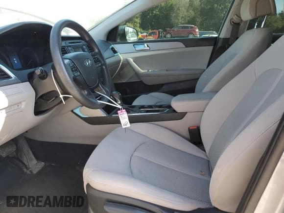 ✅ 2017 Hyundai Sonata 2.4L • VIN: 5NPE24AF4HH519982 • Лот: 81936125. Опубликован ранее на Copart с пробегом 158 936 миль. Бесплатный доступ к архиву аукционных продаж из США и подробный отчёт об истории автомобиля на DreamBid. Изображение 7.