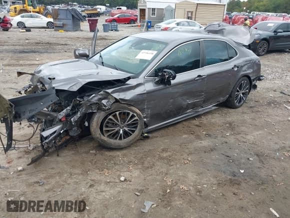 ✅ 2020 Toyota Camry SE • VIN: 4T1M11AK1LU969657 • Лот: 43396498. Опубликован ранее на IAAI с пробегом 76 202 миль. Бесплатный доступ к архиву аукционных продаж из США и подробный отчёт об истории автомобиля на DreamBid. Изображение 2.