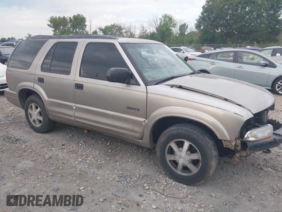 ✅ 2000 Oldsmobile Bravada • VIN: 1GHDT13W3Y2302861 • Lot: 42984576. Wystawiony na IAAI z przebiegiem 219 762 mil. Bezpłatny archiwum sprzedaży aukcyjnych z USA i szczegółowy raport historii pojazdu na DreamBid. Zdjęcie 1.