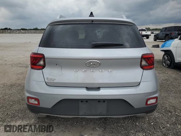 ✅ 2022 Hyundai Venue SEL • VIN: KMHRC8A35NU190024 • Lot: 48622005. Listed on Copart with 16,064 mi. Free auction sales archive from the USA and detailed vehicle history report at DreamBid. Image 6.