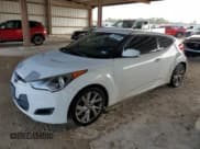 ✅ 2016 Hyundai Veloster • VIN: KMHTC6AD7GU284637 • Lot: 79264494. Wystawiony na Copart z przebiegiem 137 199 mil. Bezpłatny archiwum sprzedaży aukcyjnych z USA i szczegółowy raport historii pojazdu na DreamBid. Zdjęcie 1.