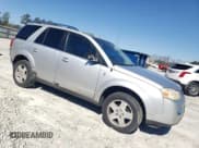 ✅ 2006 Saturn VUE • VIN: 5GZCZ53466S812347 • Lot: 45310355. Wystawiony na Copart z przebiegiem 238 696 mil. Bezpłatny archiwum sprzedaży aukcyjnych z USA i szczegółowy raport historii pojazdu na DreamBid. Zdjęcie 4.