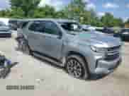 2024 Chevrolet Tahoe LT z VIN 1GNSKNKD6RR378582, wystawiony jako Copart lot #62741555 z przebiegiem Nie podano mil oraz Szkoda całkowita • Salvage title. Historia ofert i sprzedaży dostępna na DreamBid. Obrazek 4.