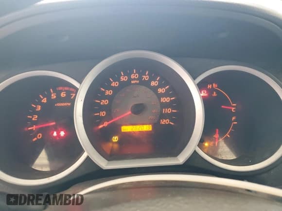 ✅ 2008 Toyota Tacoma • VIN: 5TEPX42N08Z536047 • Lot: 65555345. Wystawiony na Copart z przebiegiem 282 019 mil. Bezpłatny archiwum sprzedaży aukcyjnych z USA i szczegółowy raport historii pojazdu na DreamBid. Zdjęcie 9.