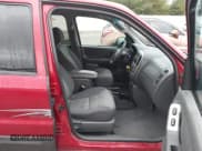 ✅ 2004 Ford Escape XLT • VIN: 1FMYU031X4DA16468 • Лот: 43620919. Опубликован ранее на IAAI с пробегом 139 937 миль. Бесплатный доступ к архиву аукционных продаж из США и подробный отчёт об истории автомобиля на DreamBid. Изображение 5.