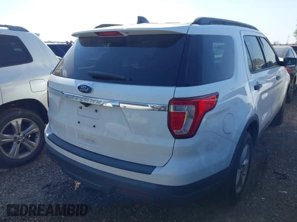 ✅ 2018 Ford Explorer • VIN: 1FM5K7B87JGA98444 • Lot: 42996968. Wystawiony na IAAI z przebiegiem 62 107 mil. Bezpłatny archiwum sprzedaży aukcyjnych z USA i szczegółowy raport historii pojazdu na DreamBid. Zdjęcie 4.