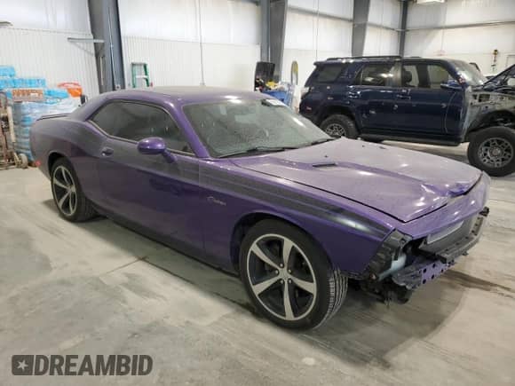 2013 Dodge Challenger R/T с VIN 2C3CDYBT0DH671682, выставлен на аукционе Copart как лот 68618595 с пробегом 94 216 миль миль и Списание • Salvage title. История ставок и продаж доступна на DreamBid. Изображение 4.