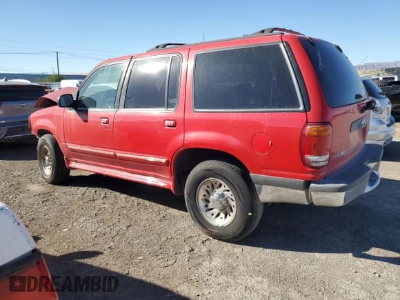 ✅ 1998 Ford Explorer XL • VIN: 1FMZU32X9WZB71644 • Lot: 67493085. Wystawiony na Copart z przebiegiem 196 373 mil. Bezpłatny archiwum sprzedaży aukcyjnych z USA i szczegółowy raport historii pojazdu na DreamBid. Zdjęcie 2.