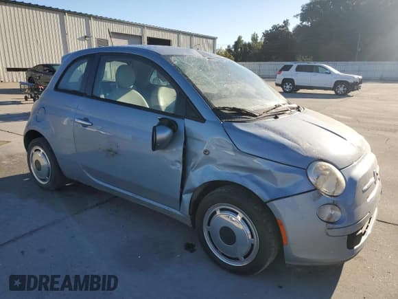 ✅ 2015 FIAT 500 Pop • VIN: 3C3CFFAR2FT560520 • Lot: 89911725. Wystawiony na Copart z przebiegiem 198 250 mil. Bezpłatny archiwum sprzedaży aukcyjnych z USA i szczegółowy raport historii pojazdu na DreamBid. Zdjęcie 4.