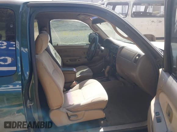 ✅ 2002 Toyota Tacoma PreRunner • VIN: 5TESN92N72Z046001 • Lot: 43213221. Listed on IAAI with 194,360 mi. Free auction sales archive from the USA and detailed vehicle history report at DreamBid. Image 5.