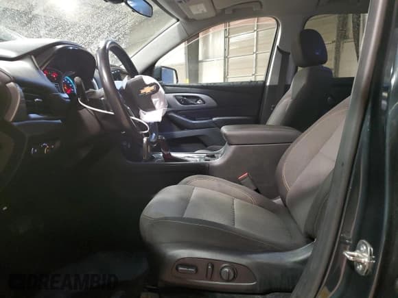 ✅ 2019 Chevrolet Traverse LT Cloth • VIN: 1GNEVGKW5KJ179058 • Lot: 72695084. Wystawiony na Copart z przebiegiem 101 906 mil. Bezpłatny archiwum sprzedaży aukcyjnych z USA i szczegółowy raport historii pojazdu na DreamBid. Zdjęcie 7.