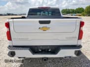 ✅ 2025 Chevrolet Silverado 1500 • VIN: 3GCUKJELXSG260022 • Лот: 62686135. Опубликован ранее на Copart с пробегом 3 987 миль. Бесплатный доступ к архиву аукционных продаж из США и подробный отчёт об истории автомобиля на DreamBid. Изображение 6.