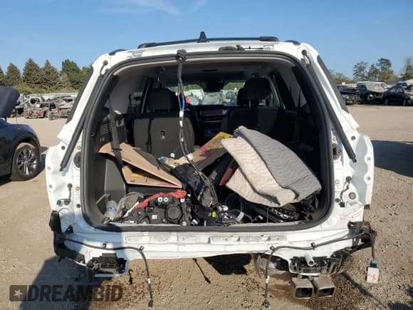 ✅ 2024 Hyundai Palisade XRT • VIN: KM8R3DGE5RU726400 • Лот: 71023594. Опубликован ранее на Copart с пробегом 5 151 миль. Бесплатный доступ к архиву аукционных продаж из США и подробный отчёт об истории автомобиля на DreamBid. Изображение 6.