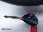 ✅ 2009 Toyota Matrix S • VIN: 2T1LE40E69C008365 • Lot: 43793023. Wystawiony na IAAI z przebiegiem 128 462 mil. Bezpłatny archiwum sprzedaży aukcyjnych z USA i szczegółowy raport historii pojazdu na DreamBid. Zdjęcie 11.