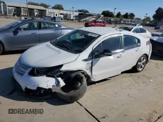 2014 Chevrolet Volt z VIN 1G1RH6E49EU138546, wystawiony jako Copart lot #86802565 z przebiegiem 137 212 mil mil oraz Szkoda całkowita • Salvage title. Historia ofert i sprzedaży dostępna na DreamBid. Obrazek 1.
