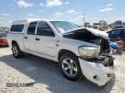 ✅ 2006 Dodge 1500 SLT • VIN: 1D7HA18266J117148 • Lot: 84613645. Wystawiony na Copart z przebiegiem 190 440 mil. Bezpłatny archiwum sprzedaży aukcyjnych z USA i szczegółowy raport historii pojazdu na DreamBid. Zdjęcie 4.