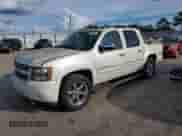 2008 Chevrolet Suburban LTZ with VIN 1GNFK16308R202315, listed as a Copart auction lot 84787765 with 201,793 mi miles and Salvage title. Bid and sale history available at DreamBid. Image 1.