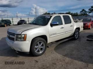 2008 Chevrolet Suburban LTZ with VIN 1GNFK16308R202315, listed as a Copart auction lot 84787765 with 201,793 mi miles and Salvage title. Bid and sale history available at DreamBid. Image 1.
