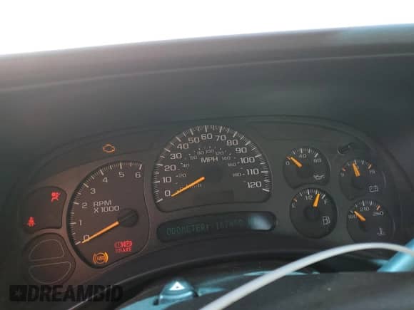 2005 Chevrolet Silverado 1500 Work Truck с VIN 1GCEC14VX5Z355396, выставлен на аукционе Copart как лот 57337435 с пробегом 167 498 миль миль и Чистый • Clean title. История ставок и продаж доступна на DreamBid. Изображение 9.