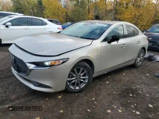 ✅ 2025 Mazda 3 S Preferred • VIN: JM1BPACM1S1752652 • Lot: 89478185. Wystawiony na Copart z przebiegiem Nie podano. Bezpłatny archiwum sprzedaży aukcyjnych z USA i szczegółowy raport historii pojazdu na DreamBid. Zdjęcie 1.