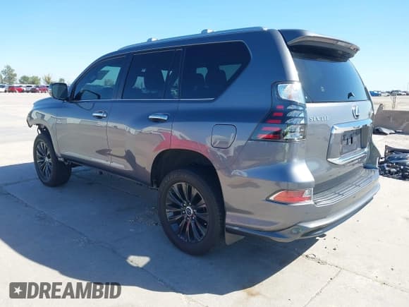 ✅ 2023 Lexus GX 460 Premium • VIN: JTJAM7BX5P5365232 • Lot: 43560466. Wystawiony na IAAI z przebiegiem 31 699 mil. Bezpłatny archiwum sprzedaży aukcyjnych z USA i szczegółowy raport historii pojazdu na DreamBid. Zdjęcie 3.