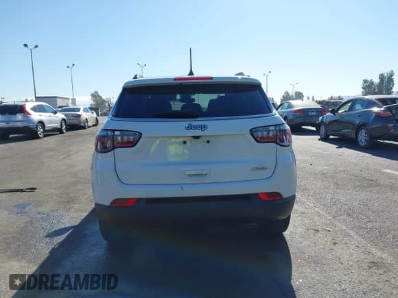 ✅ 2022 Jeep Compass Latitude • VIN: 3C4NJCBB4NT138315 • Lot: 43160735. Listed on IAAI with 57,537 mi. Free auction sales archive from the USA and detailed vehicle history report at DreamBid. Image 16.