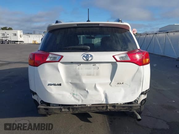 ✅ 2014 Toyota RAV4 XLE • VIN: 2T3WFREV2EW129460 • Lot: 43537943. Listed on IAAI with 149,396 mi. Free auction sales archive from the USA and detailed vehicle history report at DreamBid. Image 17.