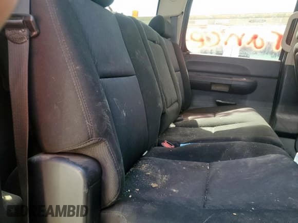 ✅ 2010 Chevrolet Silverado 2500HD LT • VIN: 1GC4KXB62AF119964 • Lot: 64187695. Wystawiony na Copart z przebiegiem 159 844 mil. Bezpłatny archiwum sprzedaży aukcyjnych z USA i szczegółowy raport historii pojazdu na DreamBid. Zdjęcie 10.