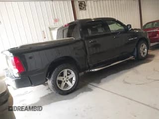 ✅ 2009 Dodge 1500 Sport • VIN: 1D3HB13TX9J533688 • Lot: 42041488. Wystawiony na IAAI z przebiegiem 216 412 mil. Bezpłatny archiwum sprzedaży aukcyjnych z USA i szczegółowy raport historii pojazdu na DreamBid. Zdjęcie 4.