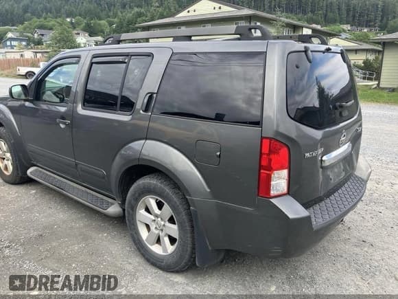 ✅ 2009 Nissan Pathfinder SE • VIN: 5N1AR18B79C615786 • Lot: 42945644. Listed on IAAI with 65,037 mi. Free auction sales archive from the USA and detailed vehicle history report at DreamBid. Image 3.
