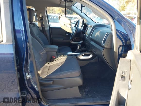 ✅ 2022 Nissan Frontier SV • VIN: 1N6ED1EKXNN639956 • Lot: 43634419. Wystawiony na IAAI z przebiegiem 52 496 mil. Bezpłatny archiwum sprzedaży aukcyjnych z USA i szczegółowy raport historii pojazdu na DreamBid. Zdjęcie 5.