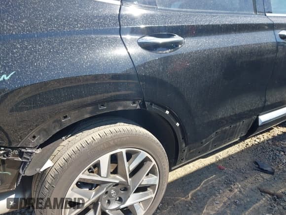 ✅ 2023 Hyundai Santa Fe Calligraphy • VIN: 5NMS54AL7PH577709 • Lot: 41771355. Wystawiony na IAAI z przebiegiem 16 786 mil. Bezpłatny archiwum sprzedaży aukcyjnych z USA i szczegółowy raport historii pojazdu na DreamBid. Zdjęcie 19.