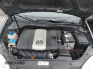 ✅ 2009 Volkswagen Jetta S • VIN: 3VWJZ71K89M099600 • Lot: 43729359. Wystawiony na IAAI z przebiegiem 160 442 mil. Bezpłatny archiwum sprzedaży aukcyjnych z USA i szczegółowy raport historii pojazdu na DreamBid. Zdjęcie 10.