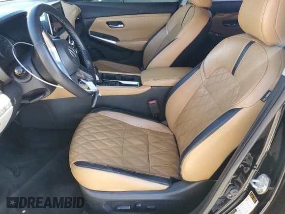 ✅ 2020 Nissan Sentra SV • VIN: 3N1AB8CV4LY312601 • Лот: 69671675. Опубликован ранее на Copart с пробегом 132 675 миль. Бесплатный доступ к архиву аукционных продаж из США и подробный отчёт об истории автомобиля на DreamBid. Изображение 7.