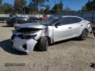 ✅ 2019 Nissan Maxima SR • VIN: 1N4AA6AV5KC372259 • Lot: 87457025. Wystawiony na Copart z przebiegiem 105 033 mil. Bezpłatny archiwum sprzedaży aukcyjnych z USA i szczegółowy raport historii pojazdu na DreamBid. Zdjęcie 1.