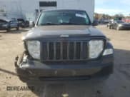 ✅ 2009 Jeep Liberty Rocky Mountain • VIN: 1J8GN28K19W546228 • Lot: 91273825. Wystawiony na Copart z przebiegiem 140 331 mil. Bezpłatny archiwum sprzedaży aukcyjnych z USA i szczegółowy raport historii pojazdu na DreamBid. Zdjęcie 5.