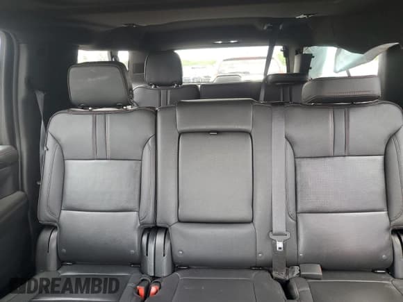 ✅ 2023 Chevrolet Suburban RST • VIN: 1GNSCEKDXPR125193 • Lot: 55652135. Wystawiony na Copart z przebiegiem 131 706 mil. Bezpłatny archiwum sprzedaży aukcyjnych z USA i szczegółowy raport historii pojazdu na DreamBid. Zdjęcie 10.