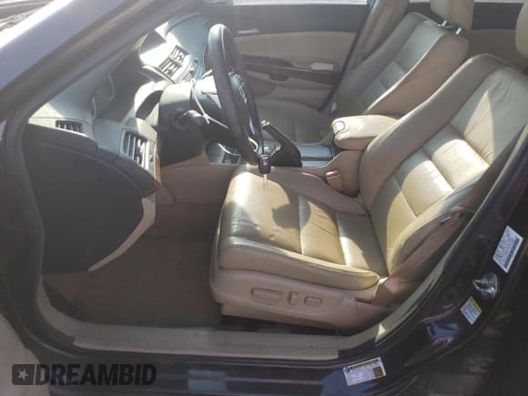 ✅ 2012 Honda Accord EX-L • VIN: 1HGCP2F87CA130746 • Lot: 70998995. Wystawiony na Copart z przebiegiem 121 915 mil. Bezpłatny archiwum sprzedaży aukcyjnych z USA i szczegółowy raport historii pojazdu na DreamBid. Zdjęcie 7.