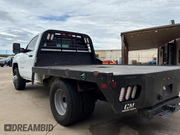✅ 2019 Chevrolet Silverado 3500 • VIN: 1GB3KVCY4KF126985 • Lot: 54719495. Listed on Copart with 198,427 mi. Free auction sales archive from the USA and detailed vehicle history report at DreamBid. Image 3.