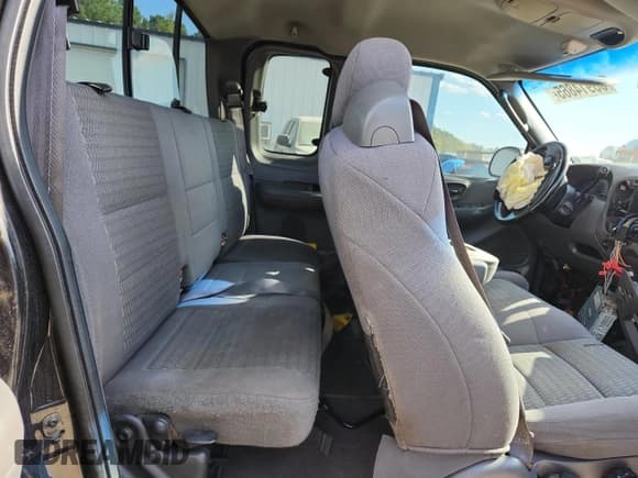 ✅ 2003 Ford F-150 XL • VIN: 1FTRX17WX3NA11629 • Лот: 85914865. Опубликован ранее на Copart с пробегом Не указан. Бесплатный доступ к архиву аукционных продаж из США и подробный отчёт об истории автомобиля на DreamBid. Изображение 10.