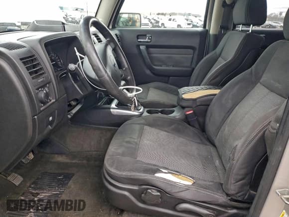 ✅ 2007 Hummer H3 SUV • VIN: 5GTDN13E678149887 • Lot: 93985955. Listed on Copart with 262,240 mi. Free auction sales archive from the USA and detailed vehicle history report at DreamBid. Image 7.