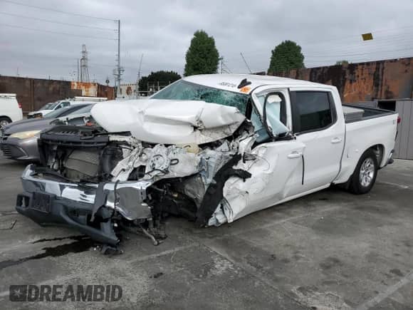 ✅ 2019 Chevrolet Silverado 1500 LT • VIN: 3GCPWCED8KG186718 • Лот: 85381215. Опубликован ранее на Copart с пробегом Не указан. Бесплатный доступ к архиву аукционных продаж из США и подробный отчёт об истории автомобиля на DreamBid. Изображение 1.