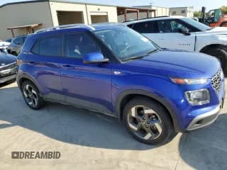 ✅ 2021 Hyundai Venue SEL • VIN: KMHRC8A38MU108141 • Lot: 78545364. Wystawiony na Copart z przebiegiem 32 600 mil. Bezpłatny archiwum sprzedaży aukcyjnych z USA i szczegółowy raport historii pojazdu na DreamBid. Zdjęcie 4.