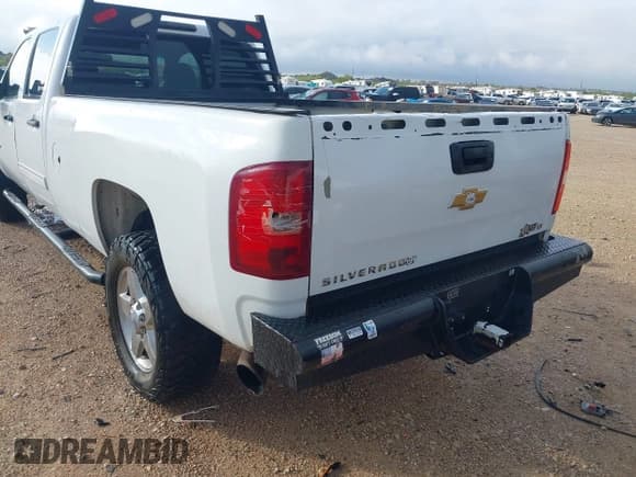 ✅ 2013 Chevrolet Silverado 2500HD LT • VIN: 1GC1KXCG0DF233203 • Lot: 43221641. Listed on IAAI with 366,468 mi. Free auction sales archive from the USA and detailed vehicle history report at DreamBid. Image 6.