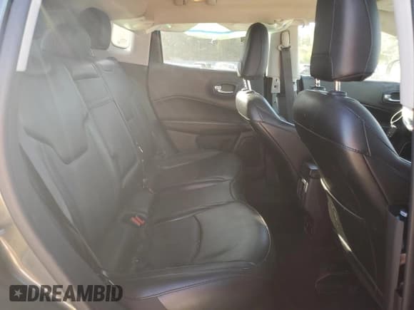 ✅ 2020 Jeep Compass Limited • VIN: 3C4NJDCB7LT119002 • Lot: 89724025. Wystawiony na Copart z przebiegiem 121 920 mil. Bezpłatny archiwum sprzedaży aukcyjnych z USA i szczegółowy raport historii pojazdu na DreamBid. Zdjęcie 10.