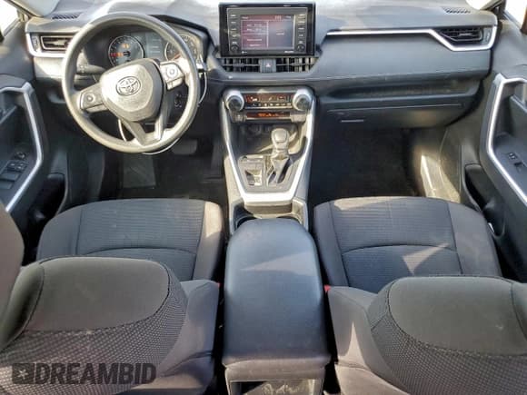 ✅ 2021 Toyota RAV4 LE • VIN: JTMH1RFV5MD062371 • Lot: 92652655. Listed on Copart with 71,001 mi. Free auction sales archive from the USA and detailed vehicle history report at DreamBid. Image 8.
