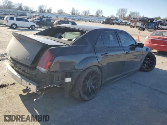 ✅ 2016 Chrysler 300 S • VIN: 2C3CCABT7GH287266 • Lot: 42854765. Listed on Copart with 107,540 mi. Free auction sales archive from the USA and detailed vehicle history report at DreamBid. Image 3.