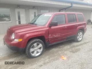✅ 2015 Jeep Patriot Latitude • VIN: 1C4NJPFA7FD387675 • Lot: 50792365. Listed on Copart with 97,939 mi. Free auction sales archive from the USA and detailed vehicle history report at DreamBid. Image 1.