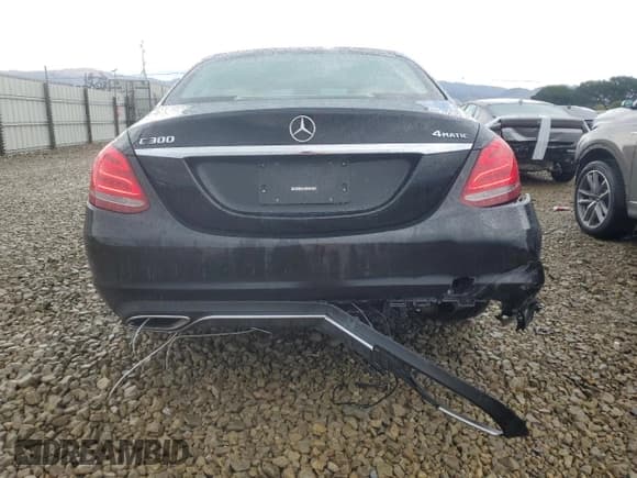 ✅ 2017 Mercedes-Benz C 300 • VIN: 55SWF4KB0HU202301 • Lot: 92951765. Listed on Copart with 67,040 mi. Free auction sales archive from the USA and detailed vehicle history report at DreamBid. Image 6.