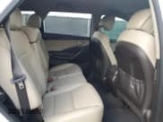 ✅ 2017 Hyundai Santa Fe Limited • VIN: KM8SN4HF2HU245151 • Лот: 45364485. Опубликован ранее на Copart с пробегом 50 760 миль. Бесплатный доступ к архиву аукционных продаж из США и подробный отчёт об истории автомобиля на DreamBid. Изображение 11.